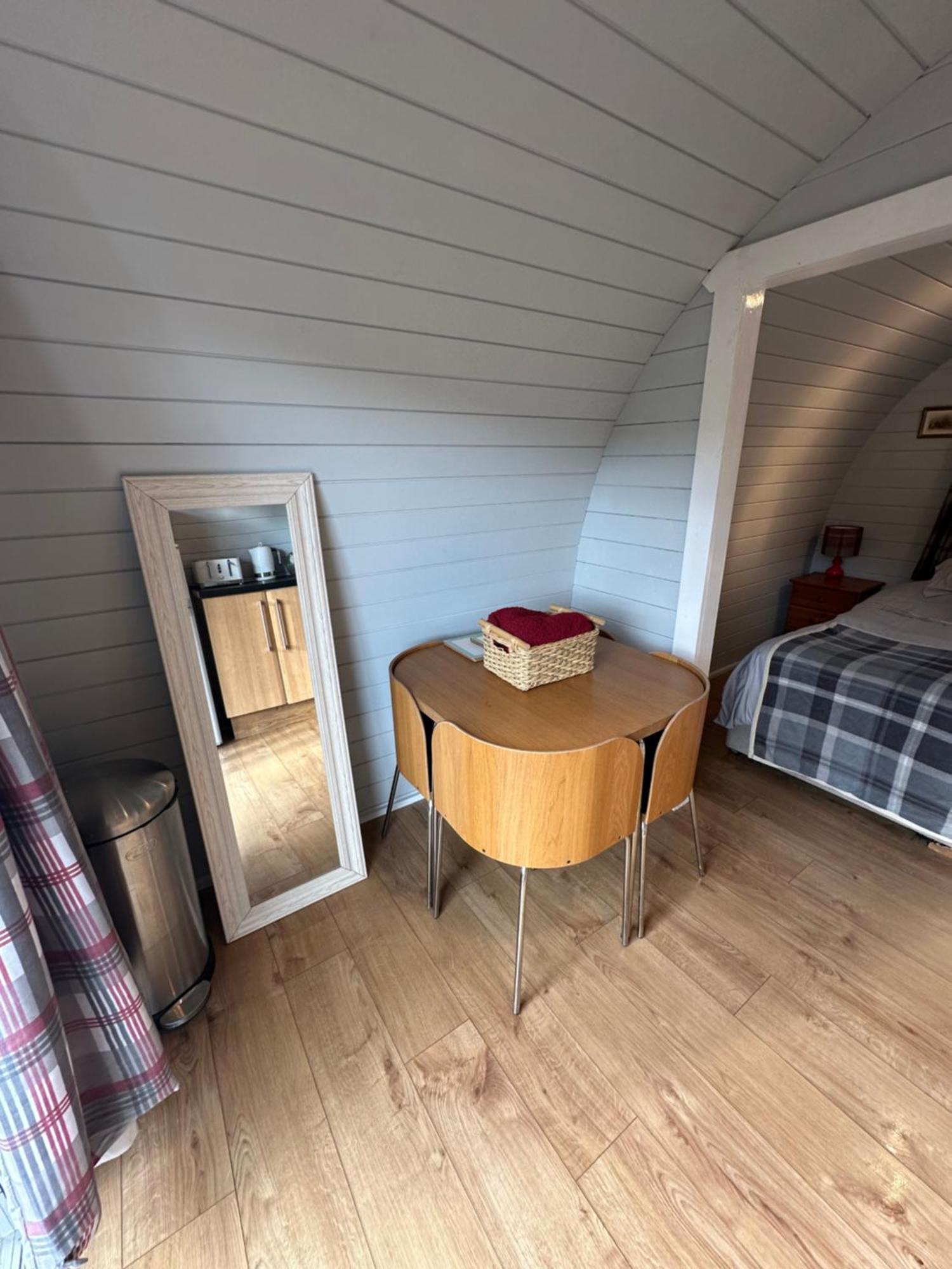 Ferienwohnung Glamping Life Retreat Nantmel Exterior foto